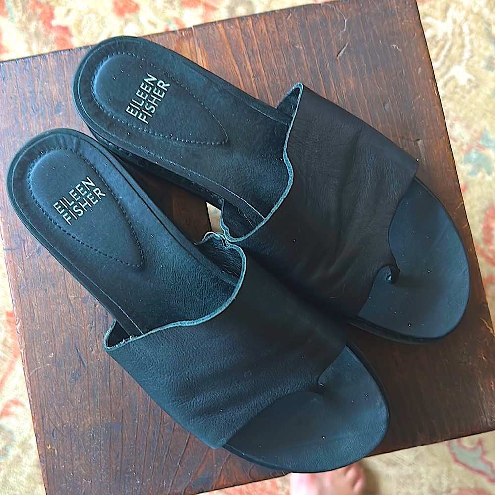 Eileen Fisher Airy Sandal size 6.5 Black